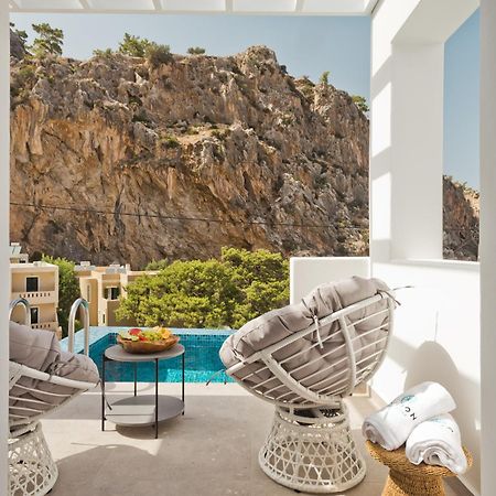 Kyra Panagia Enilion Luxury Suites מראה חיצוני תמונה