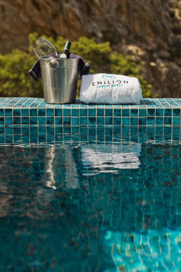 Kyra Panagia Enilion Luxury Suites מראה חיצוני תמונה