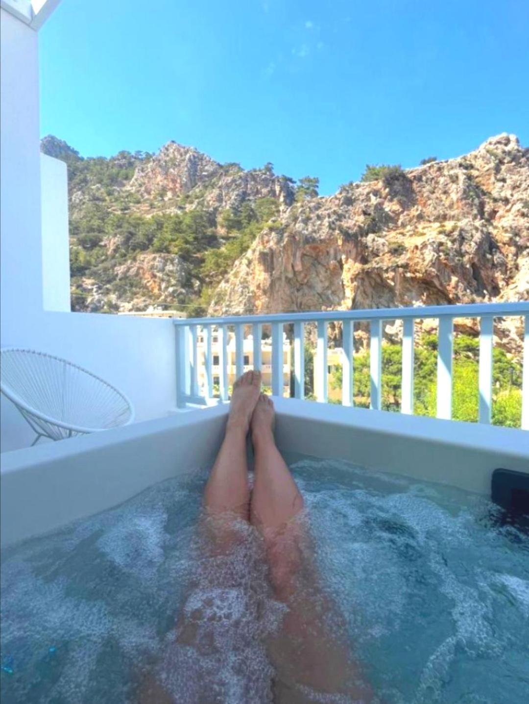 Kyra Panagia Enilion Luxury Suites מראה חיצוני תמונה