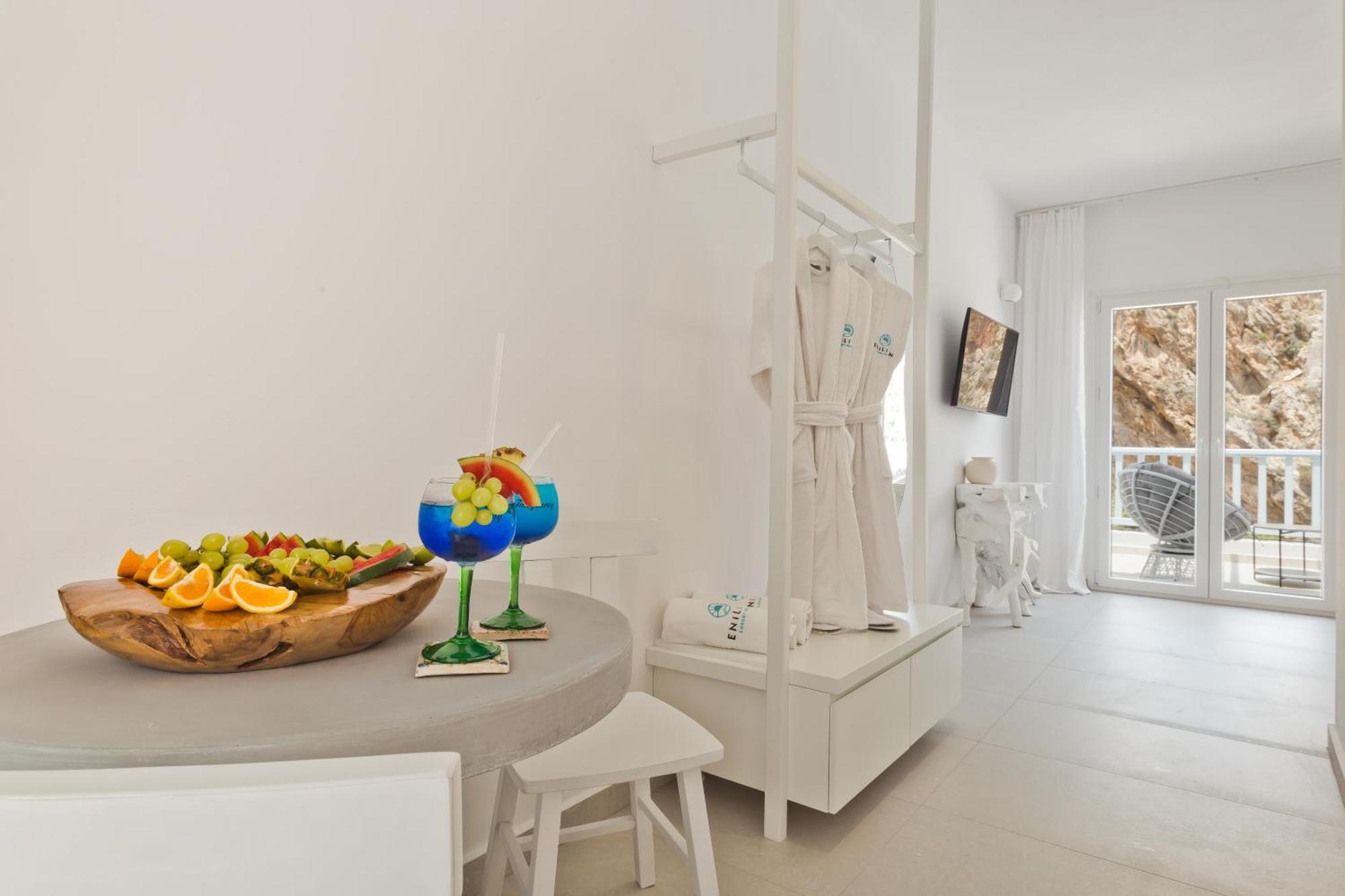 Kyra Panagia Enilion Luxury Suites מראה חיצוני תמונה