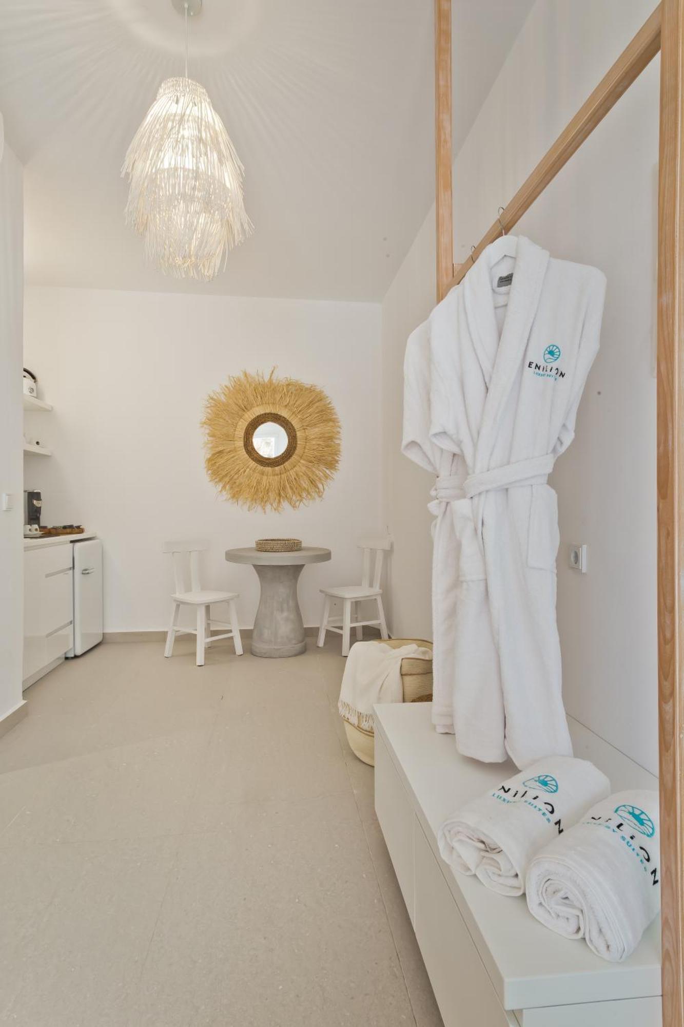 Kyra Panagia Enilion Luxury Suites מראה חיצוני תמונה